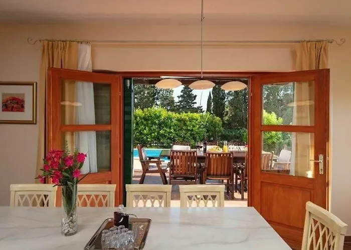 Liza, Completely Redesigned, Now Open For 2025 Bookings Villa
