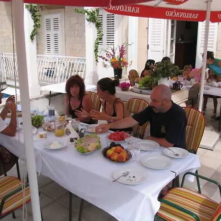 Liza Trogir
