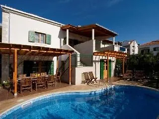 Liza, Completely Redesigned, Now Open For 2025 Bookings * Split